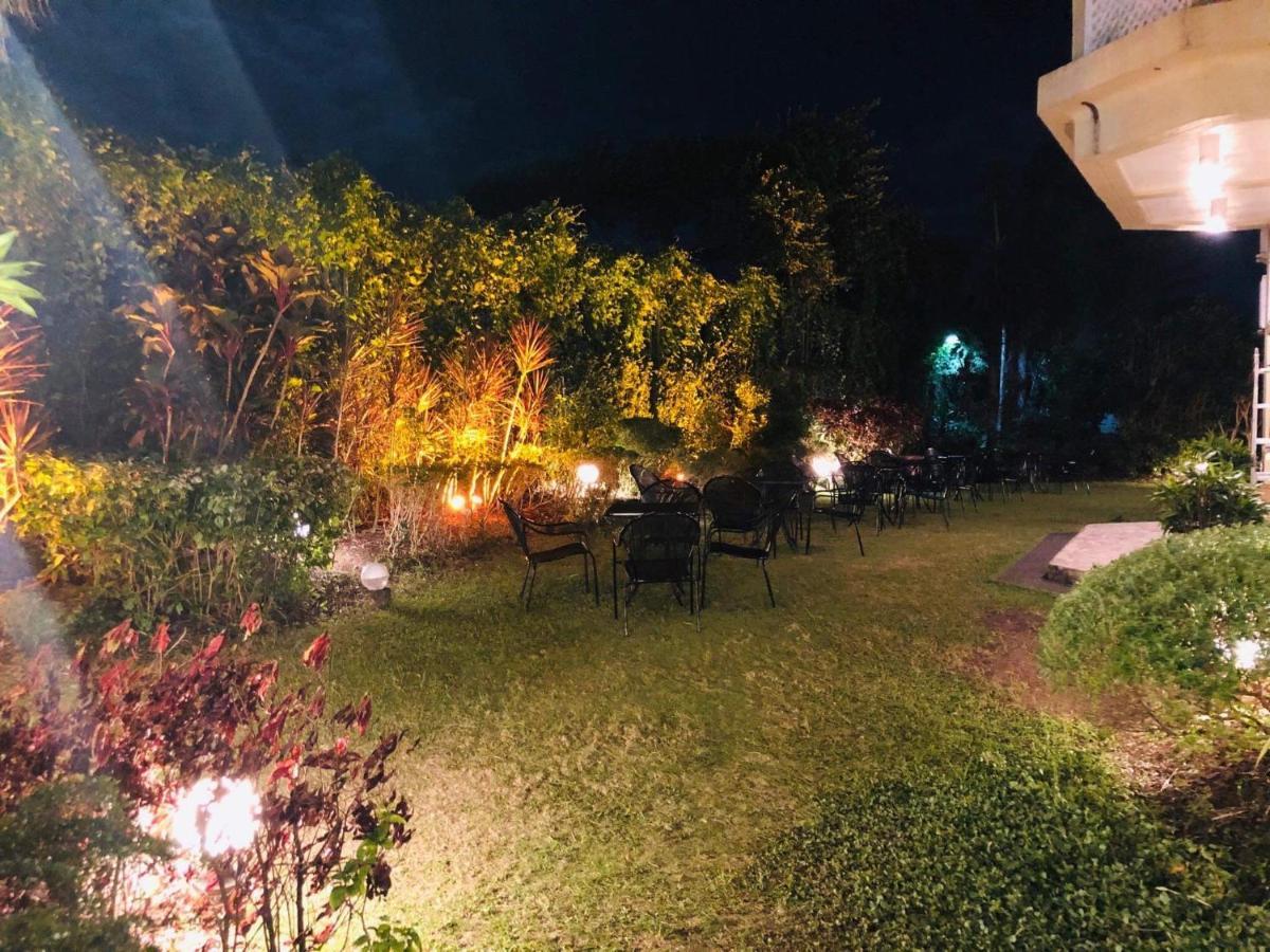 Citi Garden Suites Naga  Extérieur photo