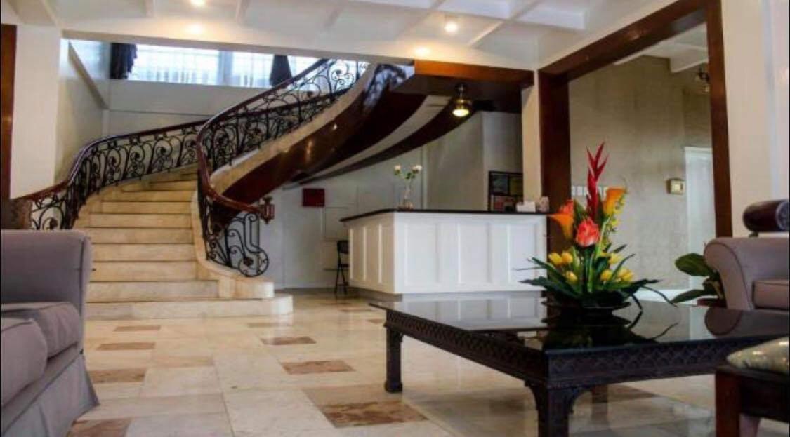 Citi Garden Suites Naga  Extérieur photo